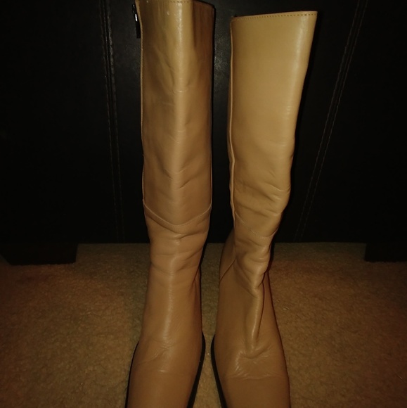 Boots - Picture 2 of 4